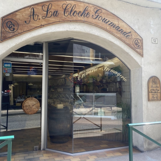  PLANET'IMMO : Local / Bureau | LE PONT-DE-BEAUVOISIN (38480) | 127 m2 | 75 000 € 