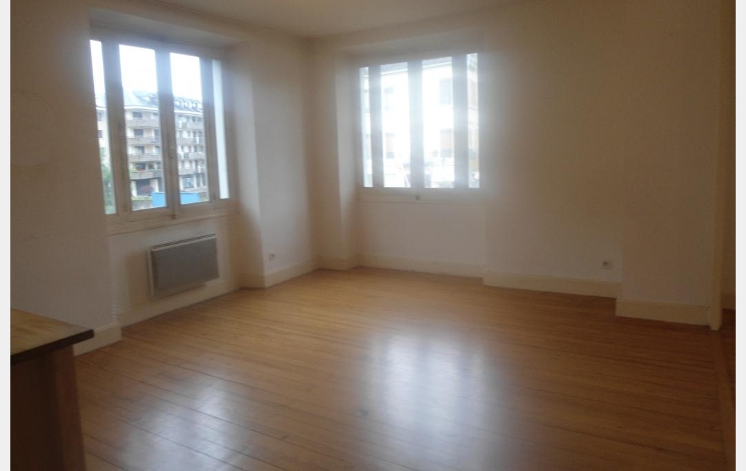 PLANET'IMMO : Appartement | LE PONT-DE-BEAUVOISIN (38480) | 86 m2 | 124 500 € 