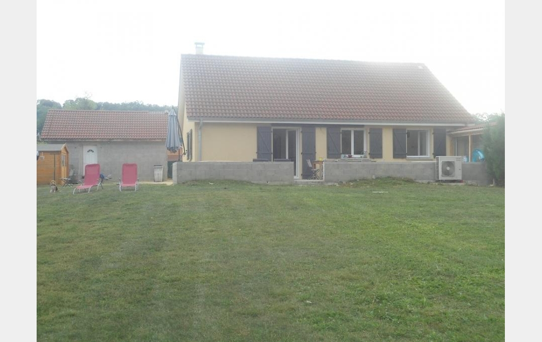 PLANET'IMMO : House | SAINT-ANDRE-LE-GAZ (38490) | 96 m2 | 224 000 € 