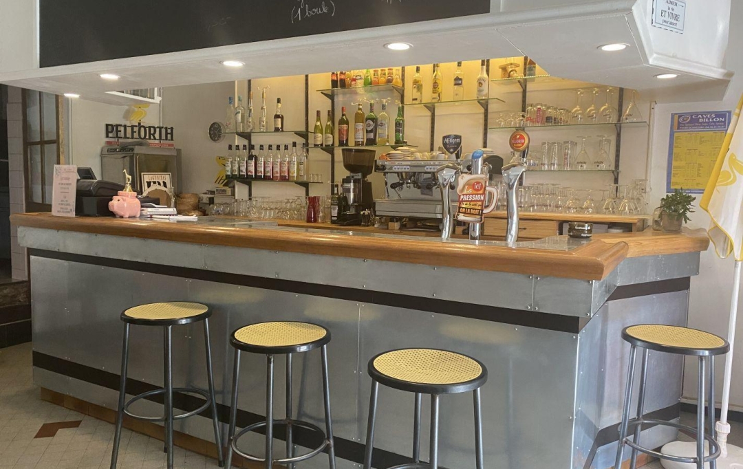 PLANET'IMMO : Local / Bureau | LE PONT-DE-BEAUVOISIN (73330) | 115 m2 | 19 500 € 