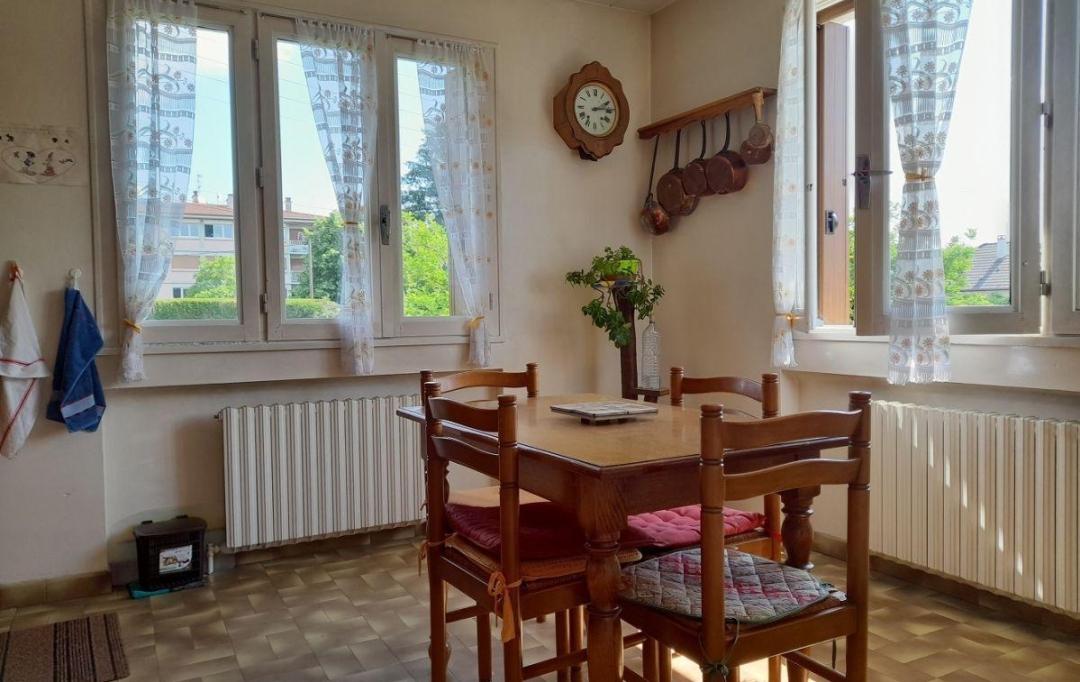 PLANET'IMMO : Maison / Villa | VOIRON (38500) | 115 m2 | 282 000 € 