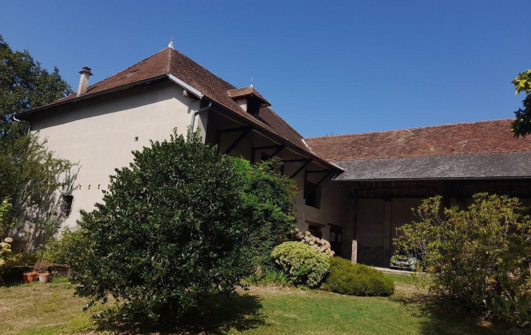 PLANET'IMMO : Domaines / Propriétés | SAINT-ALBIN-DE-VAULSERRE (38480) | 250 m2 | 463 000 € 