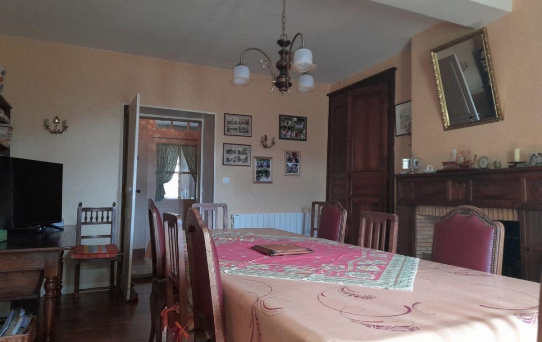 PLANET'IMMO : Domaines / Propriétés | SAINT-ALBIN-DE-VAULSERRE (38480) | 250 m2 | 515 000 € 