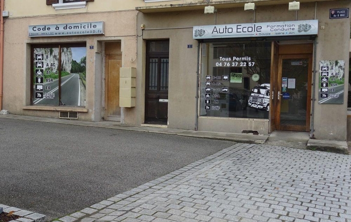 PLANET'IMMO : Local / Bureau | LE PONT-DE-BEAUVOISIN (73330) | 65 m2 | 76 000 € 