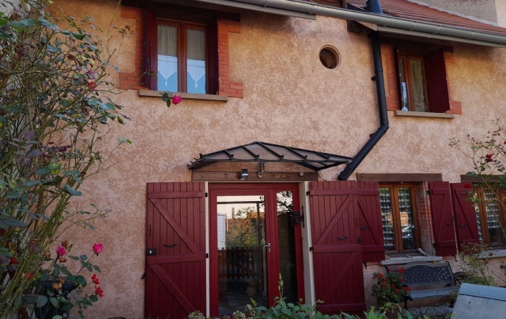 Maison de village   SAINT-BERON  130 m2 198 000 € 